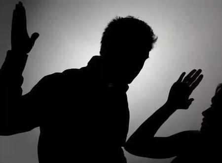 蛇与哪些属相关系不佳 蛇的属相搭配有哪些禁忌