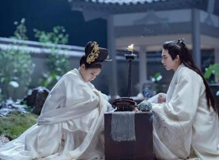 女人面相耳部不显的美丑分析 女人耳部不显的面相究竟好还是不好